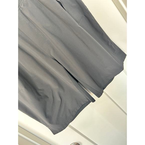 Lululemon Men's Chill Motion Shorts 9.5" Activewear Athletic Gym‎ Black Size XL - Picture 7 of 15